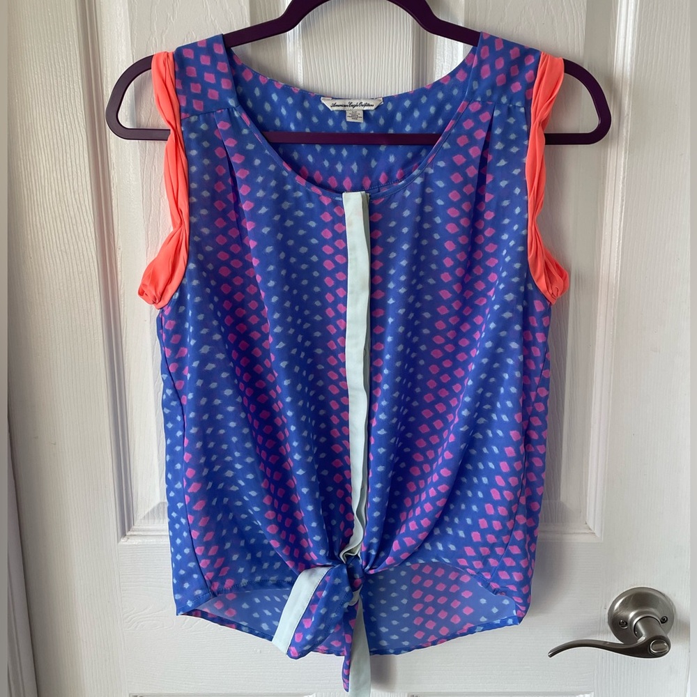 American Eagle Outfitters Lightweight Sleeveless Tie Front button up shirt s